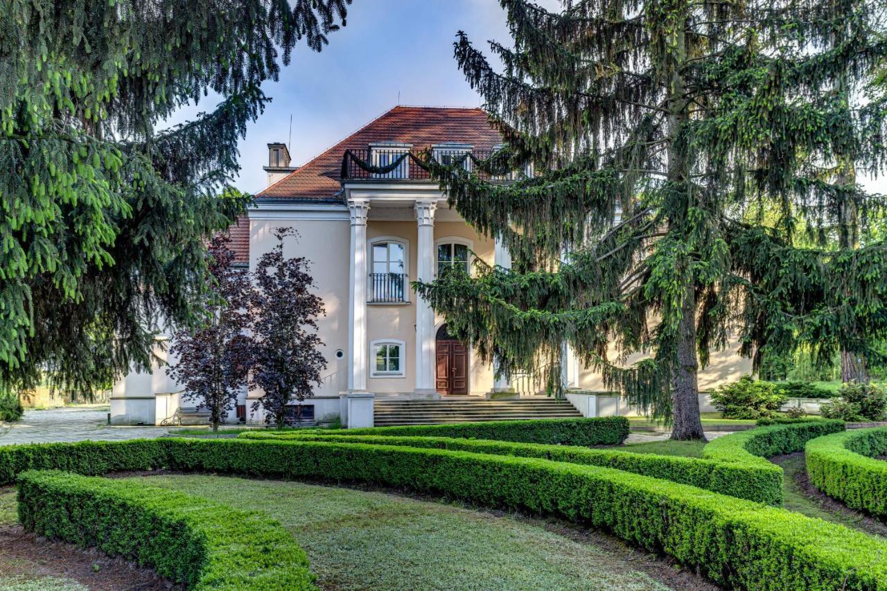 Palac W Smoszewie Smoszewo Экстерьер фото